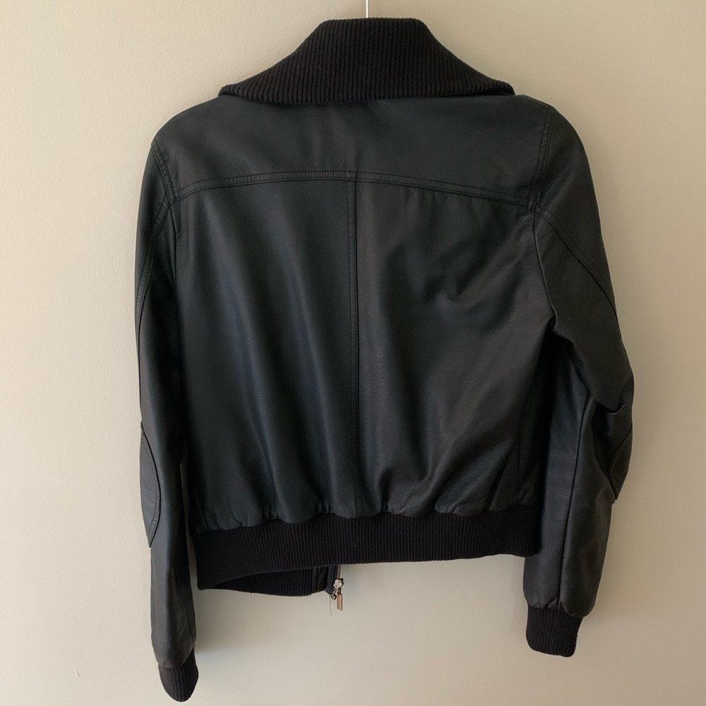 Express Jacket - Picture 3 of 3